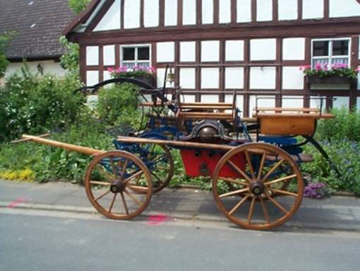 http://www.dirkpfeufer.de/Feuerwehr/bilder/fahrspritze.jpg